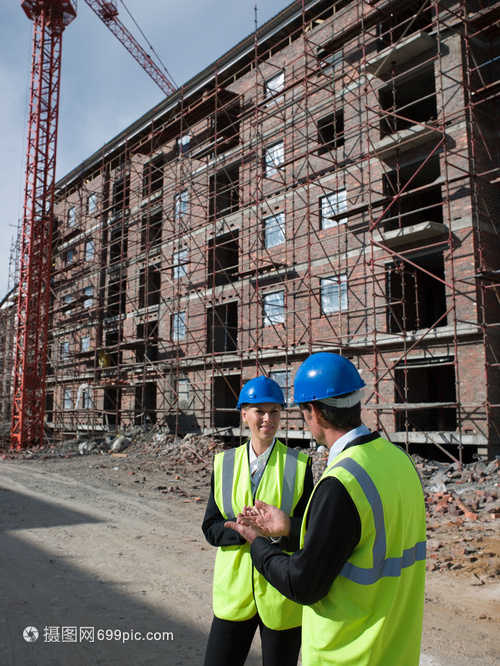 工地工程师视角下的建设工程设计 理论与实践的融合